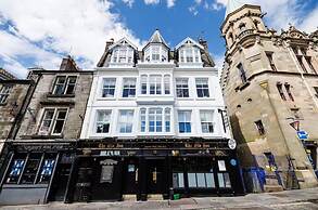 Stylish 2-bed Apartment in the Heritage Quarter