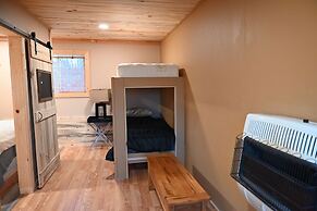 Alaska River Pirates Cabins