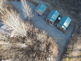 Alaska River Pirates Cabins