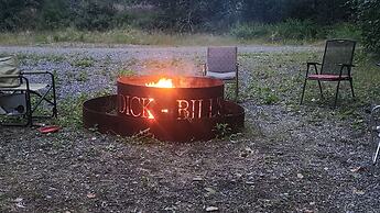 Alaska River Pirates Cabins