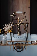 Unique Cabin Wrapped in Beautiful Welsh Scenery