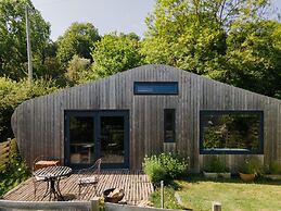 Unique Cabin Wrapped in Beautiful Welsh Scenery