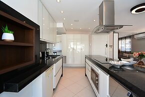 Cobertura em Jurerê a 200m da praia