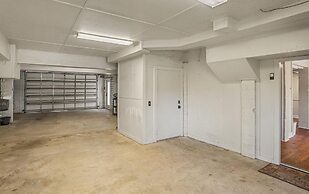 Elegant, Marsh-front 5-bed, 4-bath Home, Sleeps 12