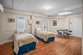 Elegant, Marsh-front 5-bed, 4-bath Home, Sleeps 12