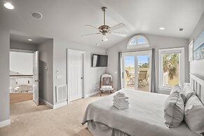 Elegant, Marsh-front 5-bed, 4-bath Home, Sleeps 12