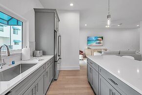 Azul Townhomes A4 - Sunset