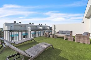 Azul Townhomes A4 - Sunset