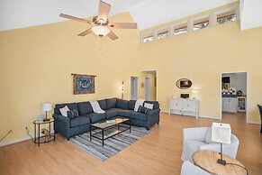 Beautifully Maintained 3-bed, 3-bath Home Offers Comfort & Privacy