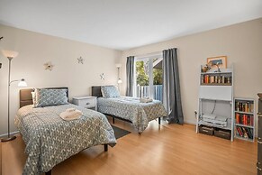 Beautifully Maintained 3-bed, 3-bath Home Offers Comfort & Privacy