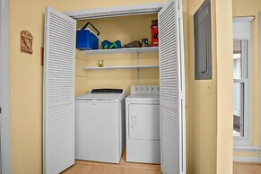 Beautifully Maintained 3-bed, 3-bath Home Offers Comfort & Privacy