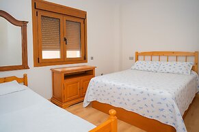 Luxe 2 BR with Jetted Tub and Pool