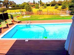 Luxe 2 BR with Jetted Tub and Pool