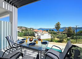 PEARL STUDIO NIKIANA