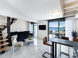 Endless Blue Maisonette