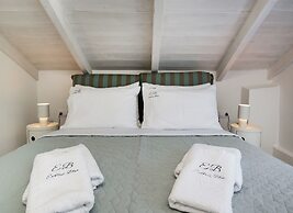 Endless Blue Maisonette