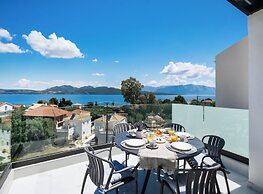 Endless Blue Maisonette