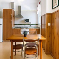 Coastal Chic Stay Near Beach