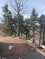 Modern Muskoka Cottage with Lake Views