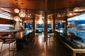 The Boulders Retreat - Luxury Lake Views