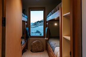 The Boulders Retreat - Luxury Lake Views