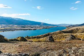 The Boulders Retreat - Luxury Lake Views