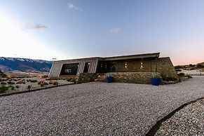 The Boulders Retreat - Luxury Lake Views
