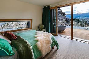 The Boulders Retreat - Luxury Lake Views
