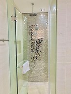 Star KLCC By Moonlight