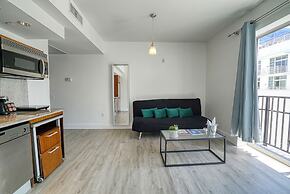 Private Apartment at the Congress