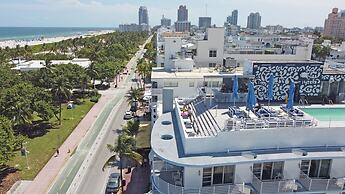 Private Apartment at the Congress