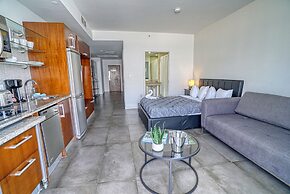 Private Apartment at the Congress