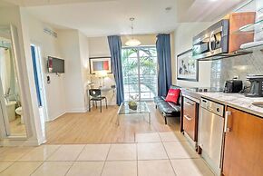 Private Apartment at the Congress