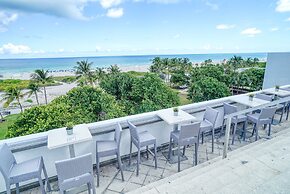 Private Apartment at the Congress