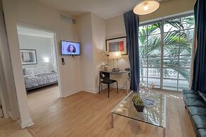 Private Apartment at the Congress