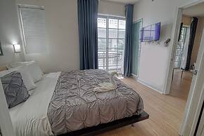 Private Apartment at the Congress