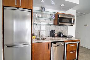 Private Apartment at the Congress