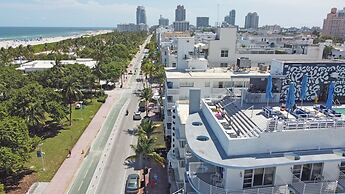 Private Apartment at the Congress