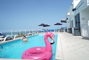 Private Apartment at the Congress