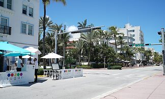 Private Apartment at the Congress