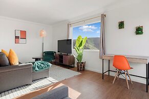 Charming 2BR Coastal Getaway in Pacifica