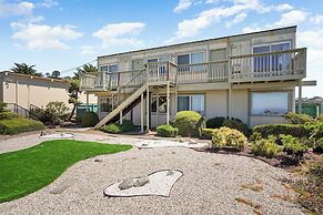 Charming 2BR Coastal Getaway in Pacifica