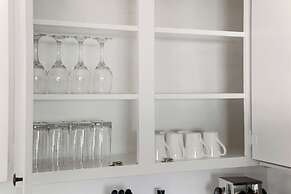 Charming 2BR Coastal Getaway in Pacifica