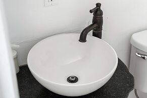 Charming 2BR Coastal Getaway in Pacifica