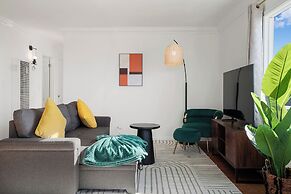 Charming 2BR Coastal Getaway in Pacifica