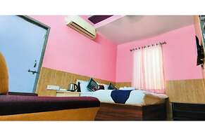 Hotel SSR Palace Mount Abu
