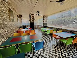 Hotel SSR Palace Mount Abu