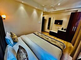 Grand Pinnacle Lucknow