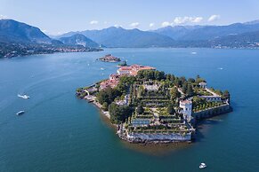 Mon Reve Lake View Pool, Stresa