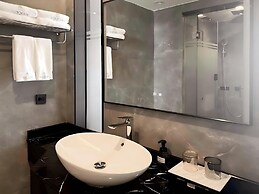 YIBINAZIBOLANJIUDIAN